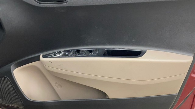 Second-hand 2014 Hyundai Grand i10 Magna for sale in Hyderabad-17