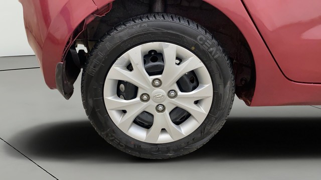 Second-hand 2014 Hyundai Grand i10 Magna for sale in Hyderabad-24