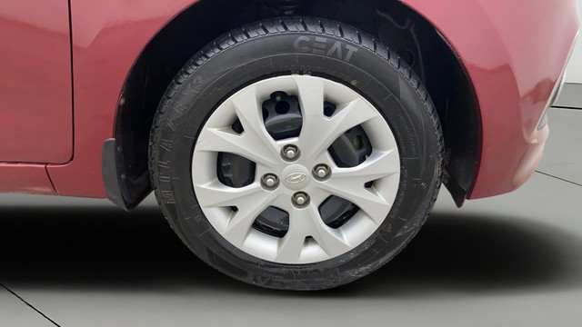 Second-hand 2014 Hyundai Grand i10 Magna for sale in Hyderabad-23