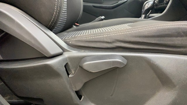 Second-hand 2021 Ford Figo Titanium Plus AT for sale in Hyderabad-18