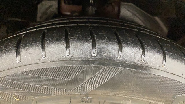 Second-hand 2021 Ford Figo Titanium Plus AT for sale in Hyderabad-29