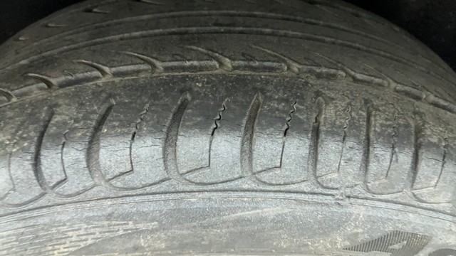 Second-hand 2019 Ford Ecosport Titanium Plus AT for sale in Ahmedabad-26