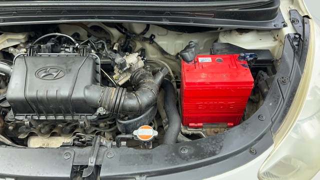 Second-hand 2014 Hyundai i10 Magna 1.1 for sale in Ahmedabad-25