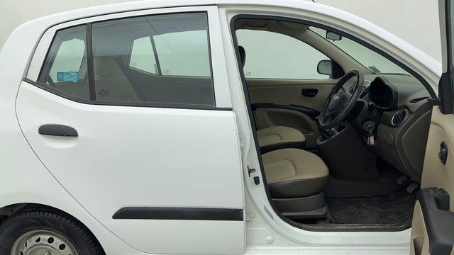 Second-hand 2014 Hyundai i10 Magna 1.1 for sale in Ahmedabad-15