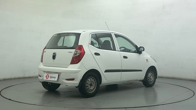 Second-hand 2014 Hyundai i10 Magna 1.1 for sale in Ahmedabad-3