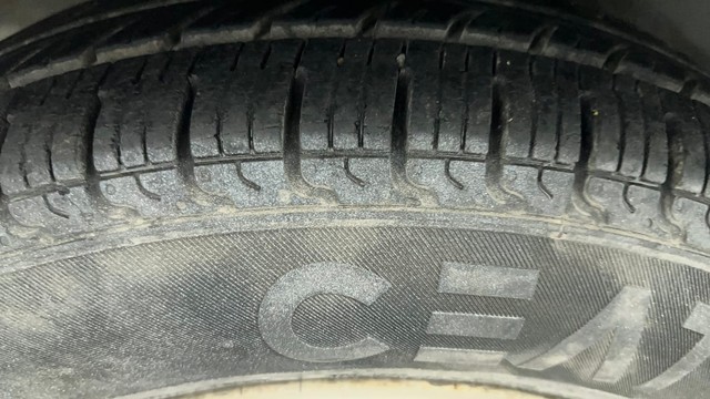 Second-hand 2014 Hyundai i10 Magna 1.1 for sale in Ahmedabad-39