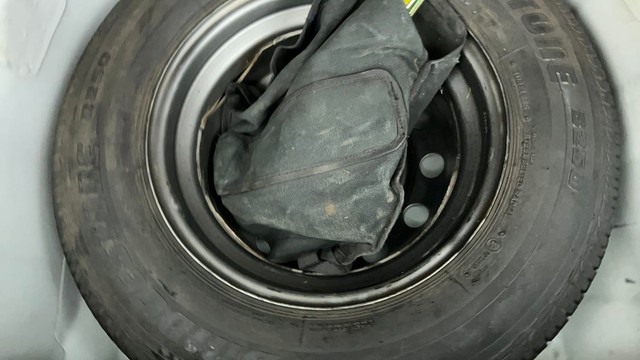 Second-hand 2014 Hyundai i10 Magna 1.1 for sale in Ahmedabad-21