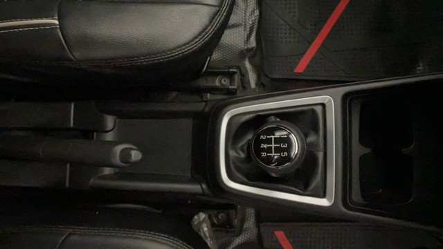 Second-hand 2019 Maruti Swift LXI for sale in Kochi-13