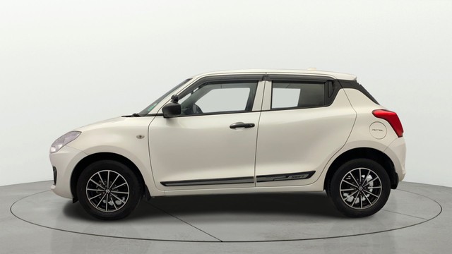 Second-hand 2019 Maruti Swift LXI for sale in Kochi-5