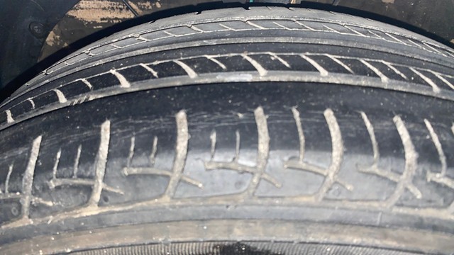 Second-hand 2019 Maruti Swift LXI for sale in Kochi-30