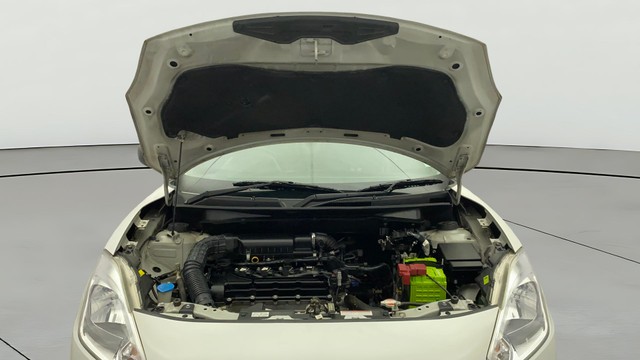 Second-hand 2019 Maruti Swift LXI for sale in Kochi-9