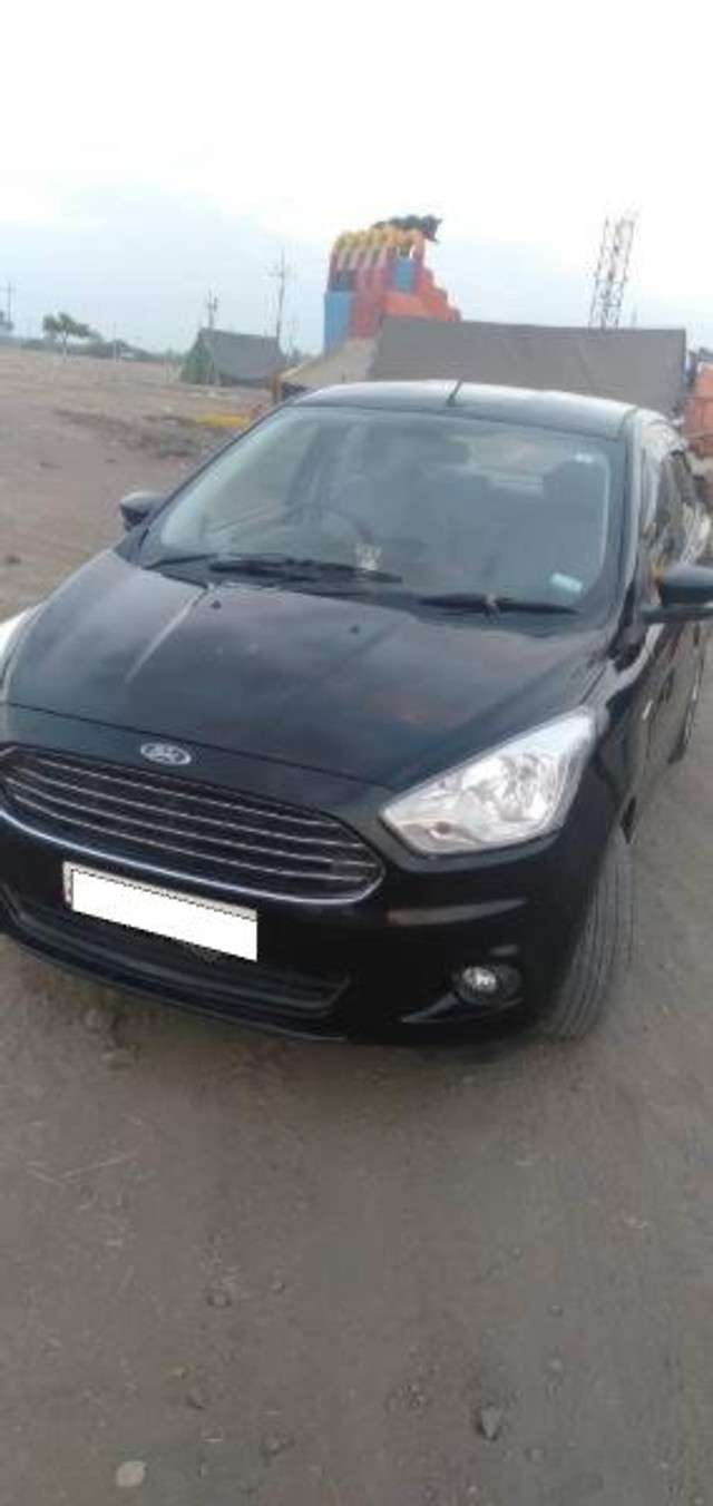 Second-hand 2017 Ford Aspire 1.2 Ti-VCT Titanium for sale in Gorakhpur-4