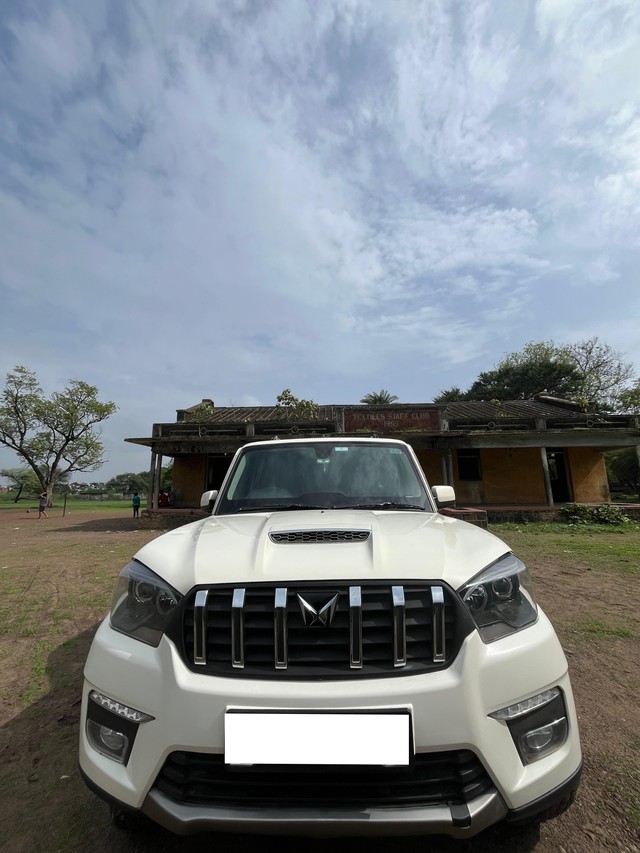 Second-hand 2015 Mahindra Scorpio 1.99 S10 for sale in Bhopal-4