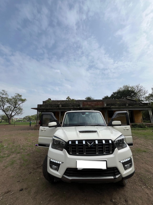 Second-hand 2015 Mahindra Scorpio 1.99 S10 for sale in Bhopal-5