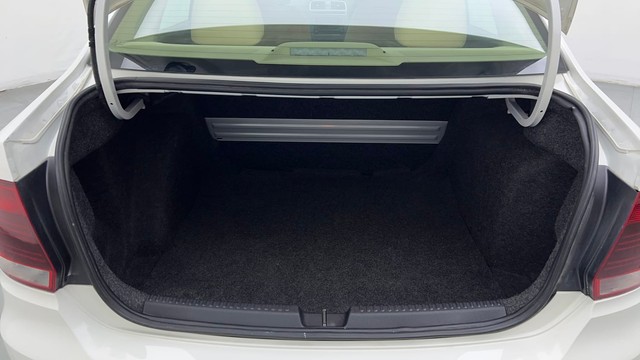 Second-hand 2022 Volkswagen Vento 1.0 TSI Highline for sale in Ghaziabad-9