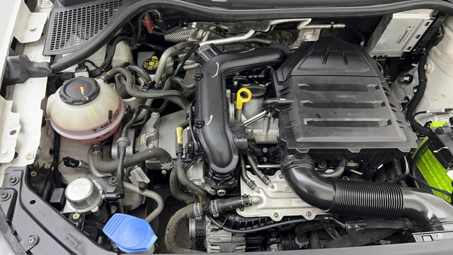 Second-hand 2022 Volkswagen Vento 1.0 TSI Highline for sale in Ghaziabad-33