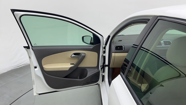 Second-hand 2022 Volkswagen Vento 1.0 TSI Highline for sale in Ghaziabad-28