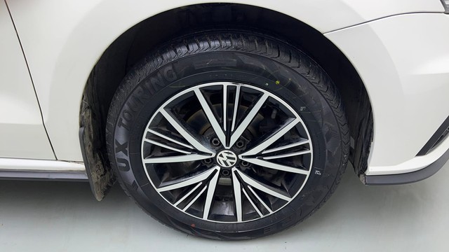 Second-hand 2022 Volkswagen Vento 1.0 TSI Highline for sale in Ghaziabad-17