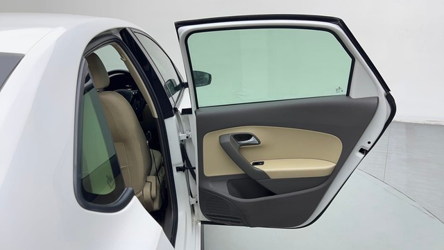 Second-hand 2022 Volkswagen Vento 1.0 TSI Highline for sale in Ghaziabad-27