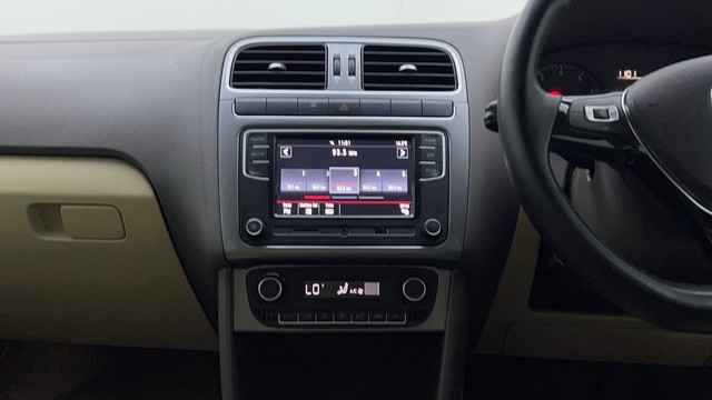 Second-hand 2022 Volkswagen Vento 1.0 TSI Highline for sale in Ghaziabad-30