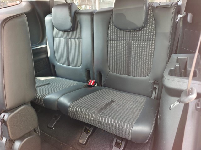 Second-hand 2023 Kia Carens Prestige Plus DCT BSVI for sale in Bangalore-17