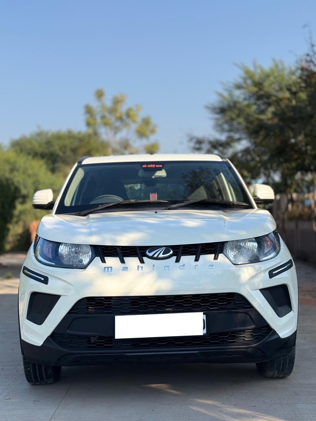 Second-hand 2018 Mahindra KUV 100 NXT D75 K4 Plus for sale in Indore-4