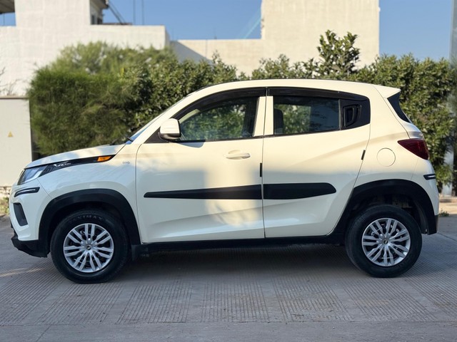 Second-hand 2018 Mahindra KUV 100 NXT D75 K4 Plus for sale in Indore-3