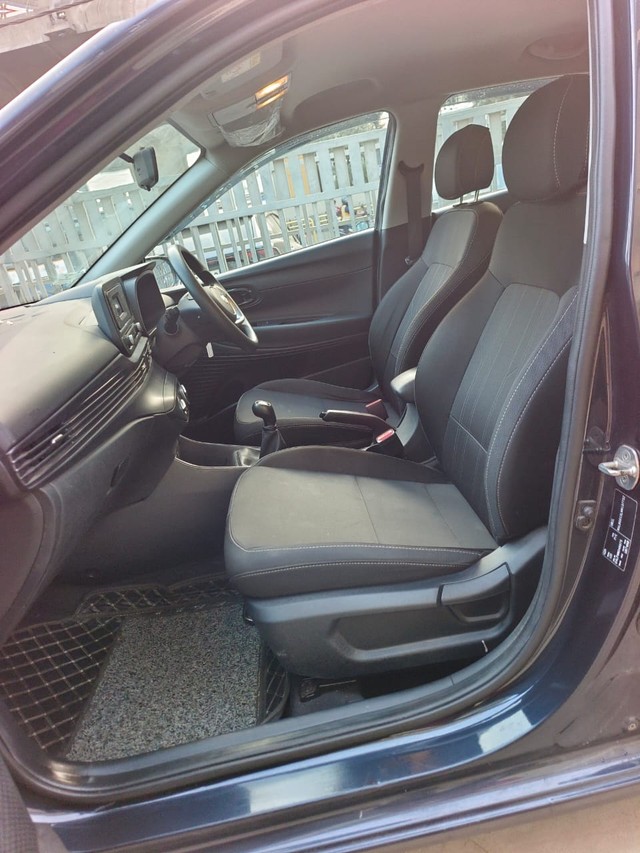 Second-hand 2022 Hyundai i20 Magna BSVI for sale in Bangalore-9