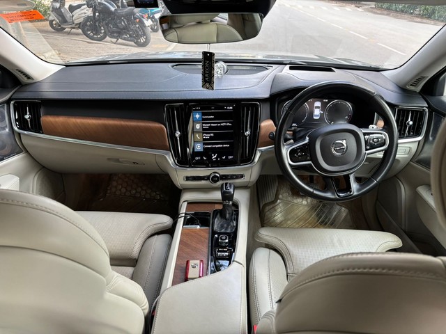 Second-hand 2018 Volvo S90 D4 Momentum BSIV for sale in Bangalore-8