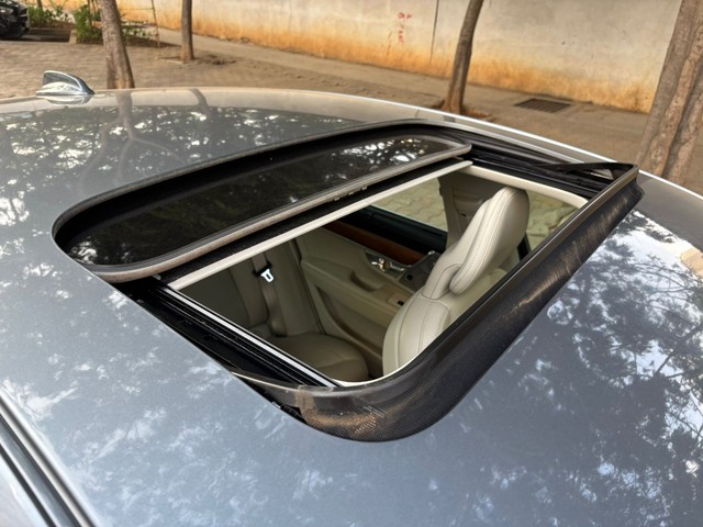 Second-hand 2018 Volvo S90 D4 Momentum BSIV for sale in Bangalore-5