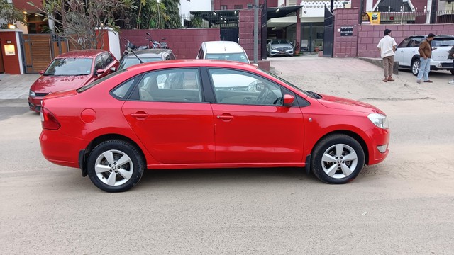 Second-hand 2015 Skoda Rapid 1.5 TDI Ambition for sale in Jaipur-1