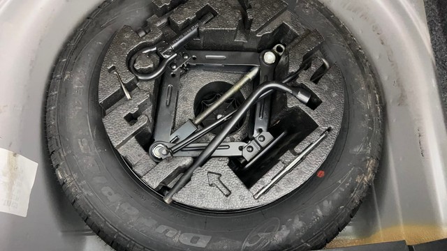 Second-hand 2019 Volkswagen Polo 1.0 MPI Comfortline for sale in Kolkata-21