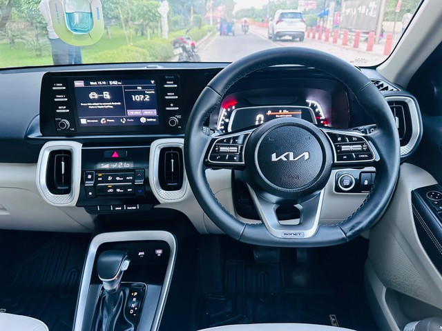 Kia Sonet HTX Turbo DCT Second-hand 2023 Kia Sonet HTX Turbo DCT for sale in New Delhi-6