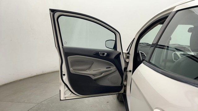 Second-hand 2014 Ford Ecosport 1.5 TDCi Trend BSIV for sale in Chennai-33