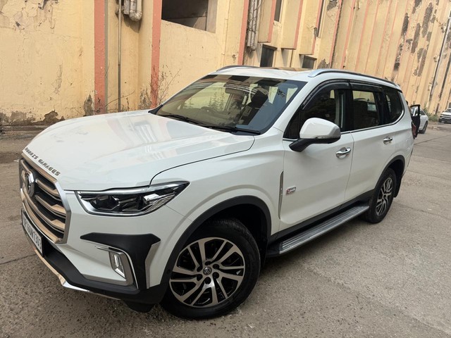 Second-hand 2022 MG Gloster Savvy 7-Str for sale in New Delhi-8