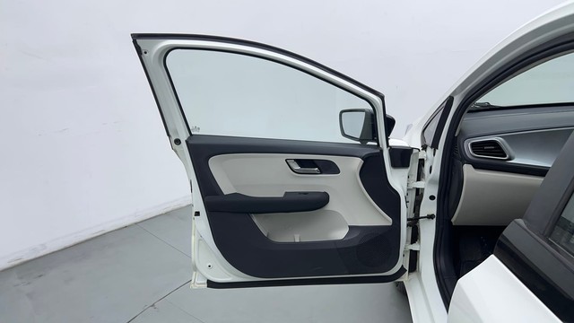 Second-hand 2023 Tata Altroz XZ for sale in Gurgaon-26