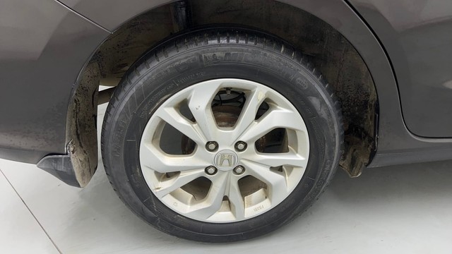 Second-hand 2019 Honda Amaze V Petrol BSIV for sale in Karnal-18