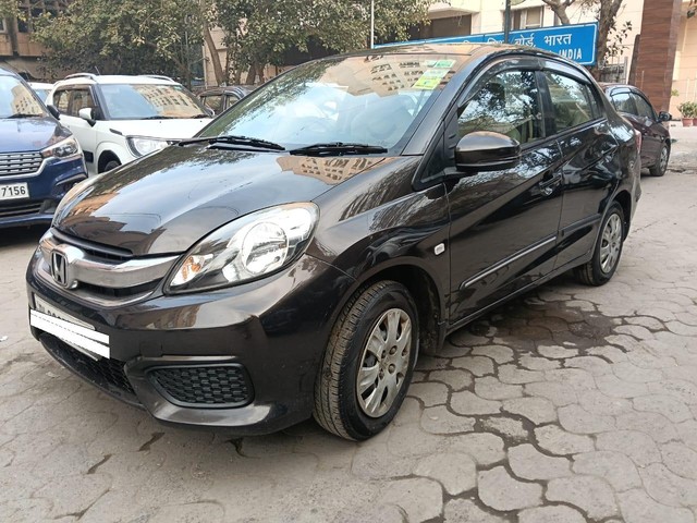 Second-hand 2018 Honda Amaze S Petrol BSIV for sale in New Delhi-4