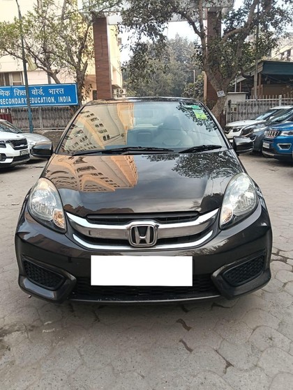 Second-hand 2018 Honda Amaze S Petrol BSIV for sale in New Delhi