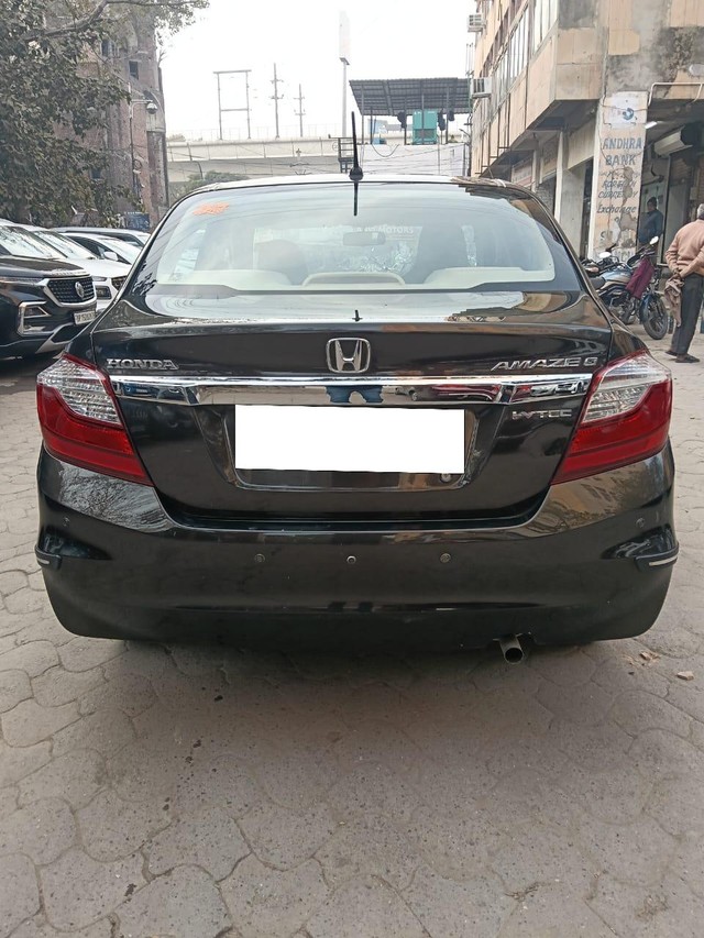 Second-hand 2018 Honda Amaze S Petrol BSIV for sale in New Delhi-3