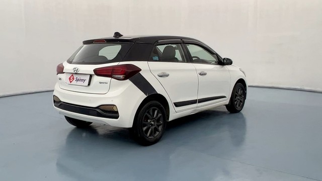 Second-hand 2019 Hyundai i20 Sportz Plus for sale in Kanpur-3