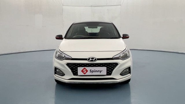 Second-hand 2019 Hyundai i20 Sportz Plus for sale in Kanpur-7