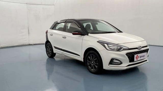Second-hand 2019 Hyundai i20 Sportz Plus for sale in Kanpur-1