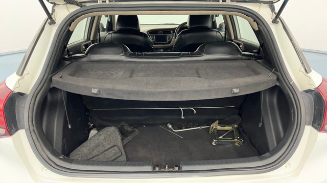 Second-hand 2019 Hyundai i20 Sportz Plus for sale in Kanpur-9