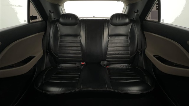 Second-hand 2019 Hyundai i20 Sportz Plus for sale in Kanpur-28