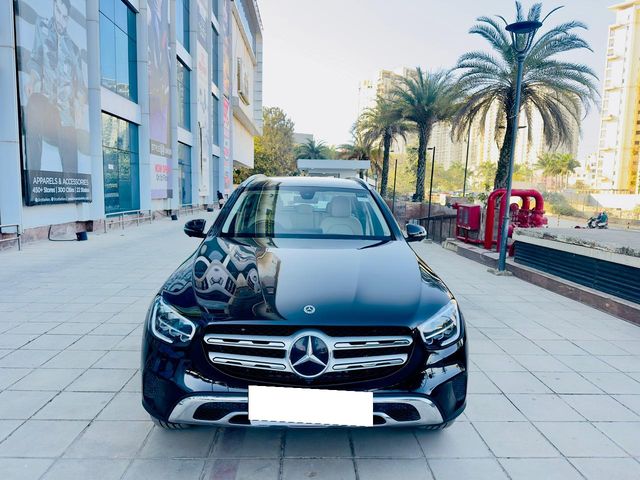 Mercedes-Benz GLC 220d 4MATIC Second-hand 2022 Mercedes-Benz GLC 220d 4MATIC for sale in Bangalore
