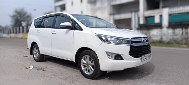 Second-hand 2018 Toyota Innova Crysta 2.4 G MT 8S BSIV for sale in Noida-7