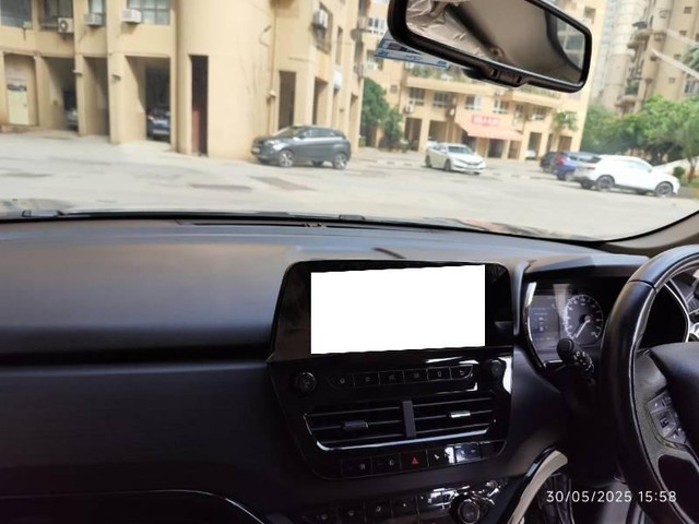 Second-hand 2021 Tata Safari XZA AT BSVI for sale in Mumbai-3