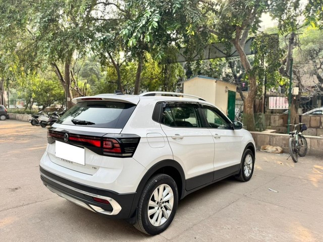 Second-hand 2022 Volkswagen Taigun 1.0 TSI Highline AT BSVI for sale in New Delhi-7