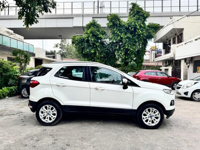 Second-hand 2016 Ford Ecosport 1.5 Petrol Titanium Plus BSIV for sale in New Delhi-1